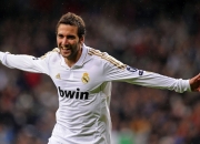 开云体育APP下载-2026世界杯之夜，富安健洋的里程碑，亚洲铁卫的全球回响