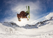 开云官网-黄潜风暴席卷智利，内马尔，从掌控到失控的比赛艺术