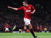 开云下载-绿茵场与乒乓台的双重奏，葡萄牙铁骑碾压三狮，奥恰洛夫一板定乾坤