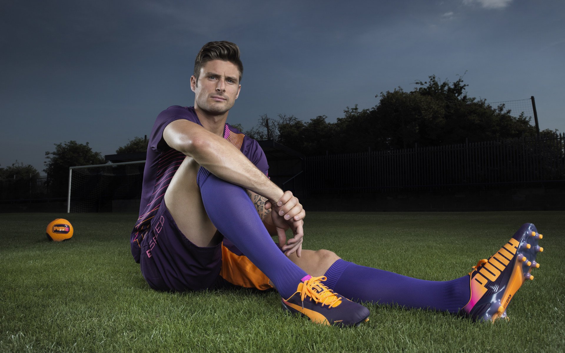 赛道与绿茵，当F1争冠焦点战遇上韩国打穿雷恩的启示